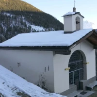En hiver, chapelle de Commeire Chapelle Commeire